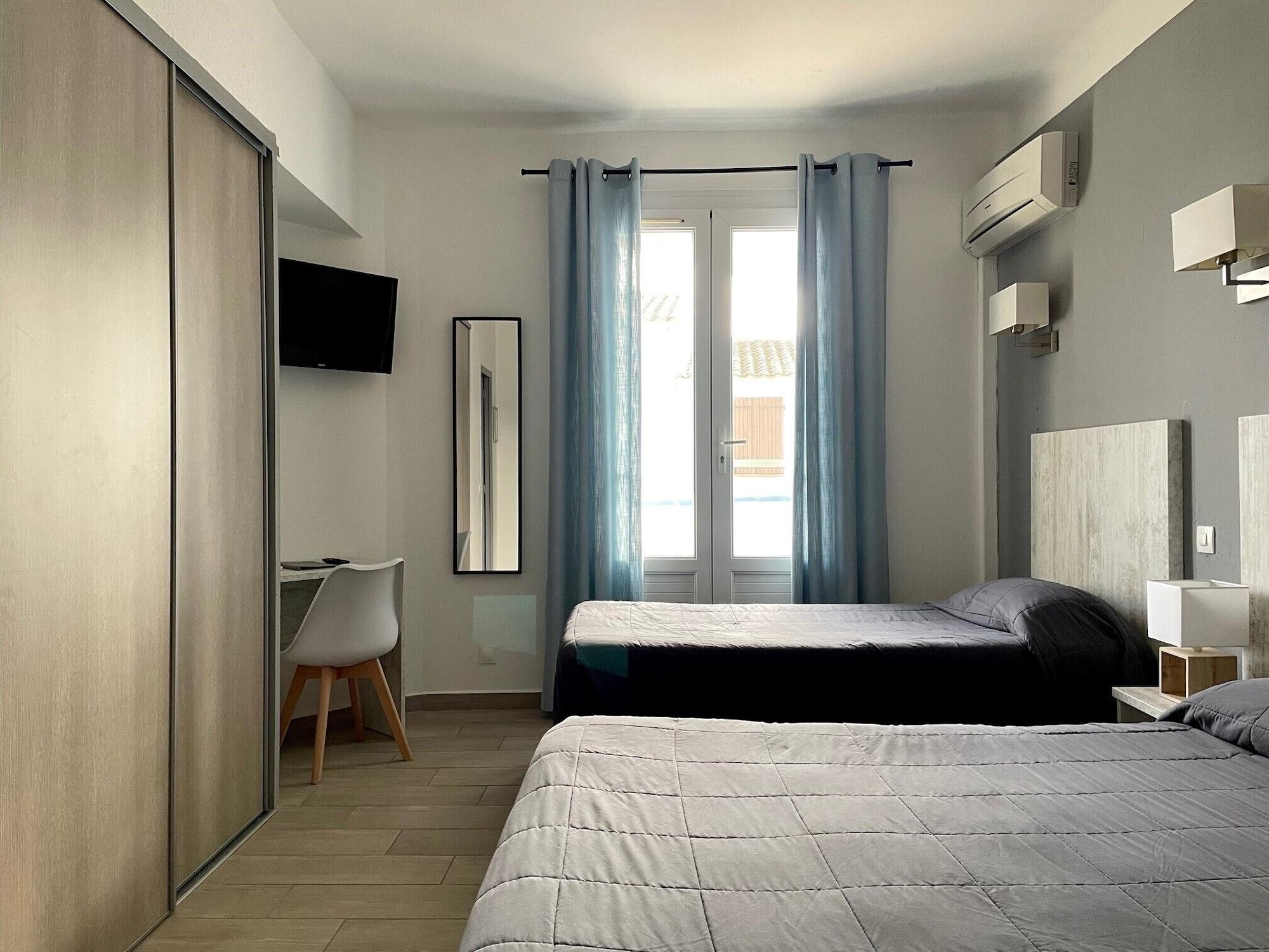 Hotel Les Palmiers En Camargue Saintes-Maries-de-la-Mer Exterior foto