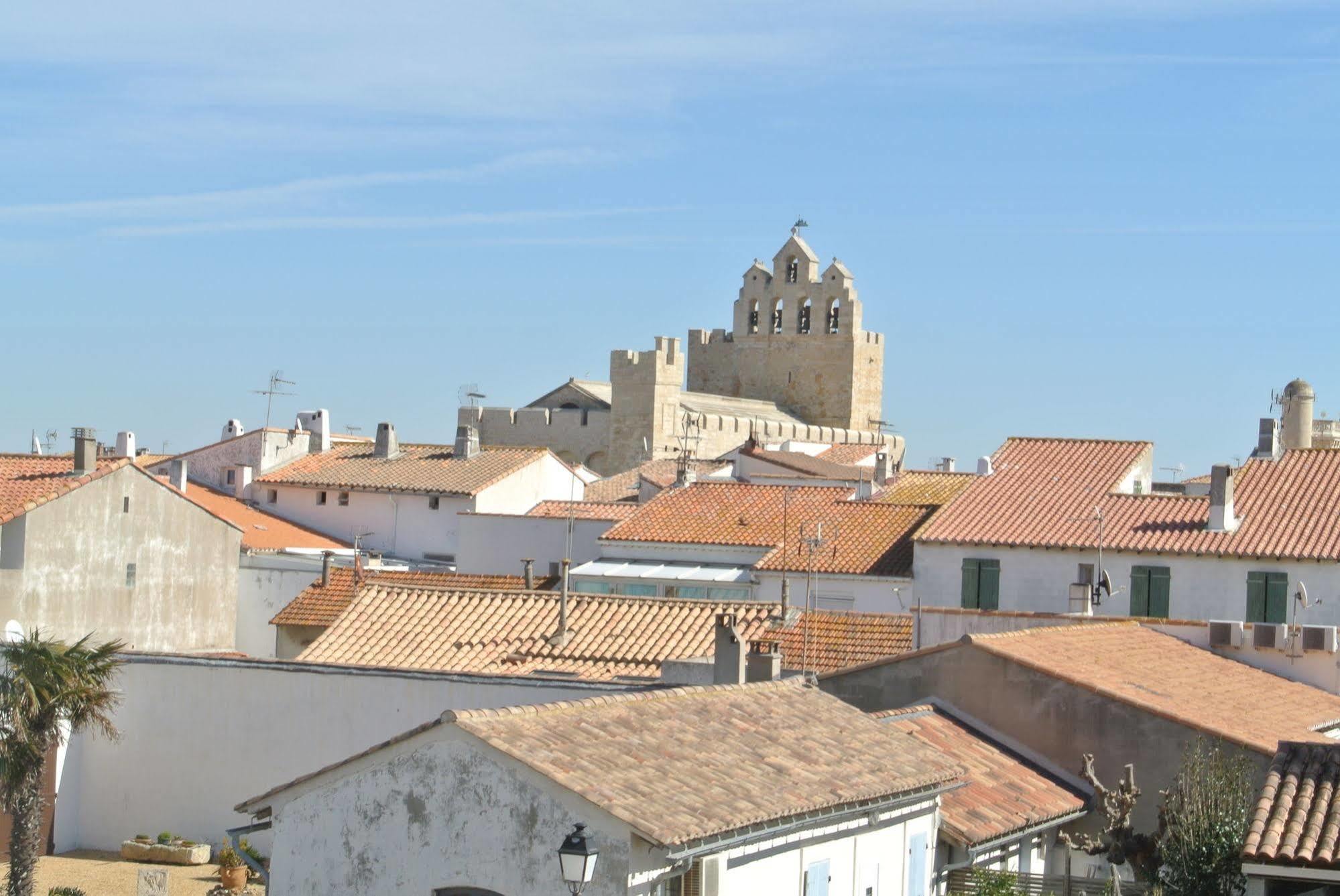 Hotel Les Palmiers En Camargue Saintes-Maries-de-la-Mer Exterior foto